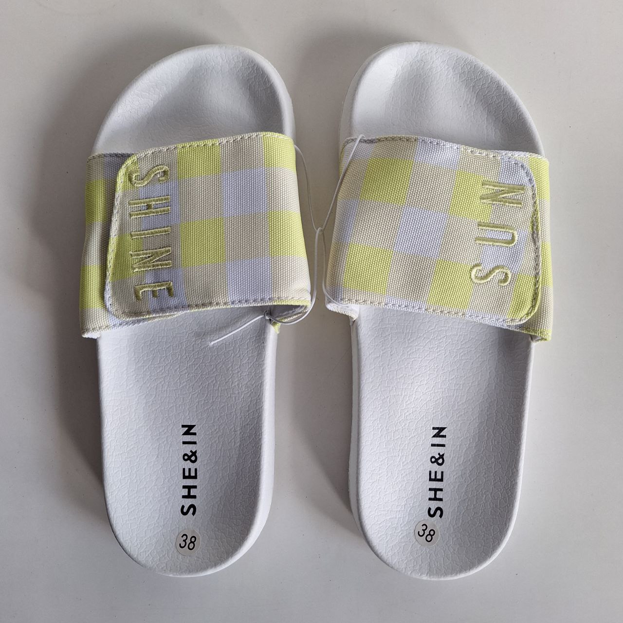 Sandalias